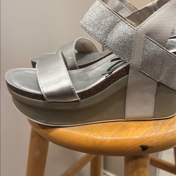 Silver Platform Sandals - Picture 5 of 7